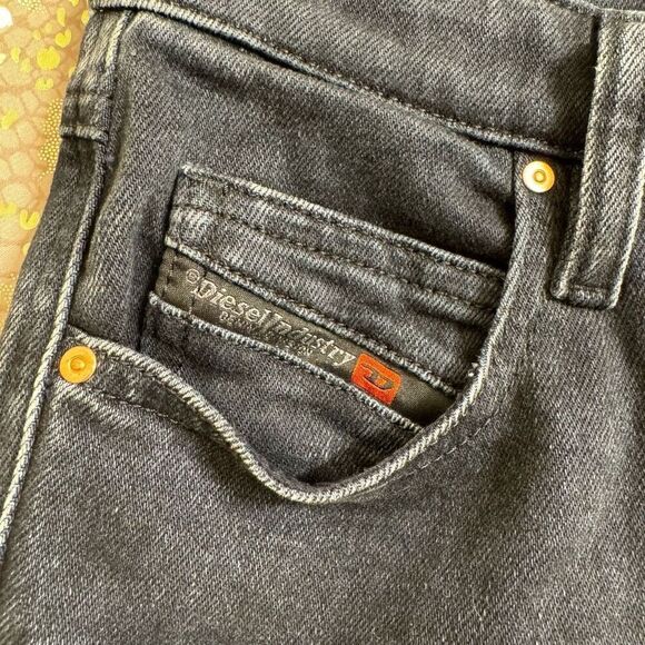 DIESEL Babhila 084NX Slim Skinny Dark Blue Black Women's Ankle Jeans W24/L32 - Picture 3 of 12